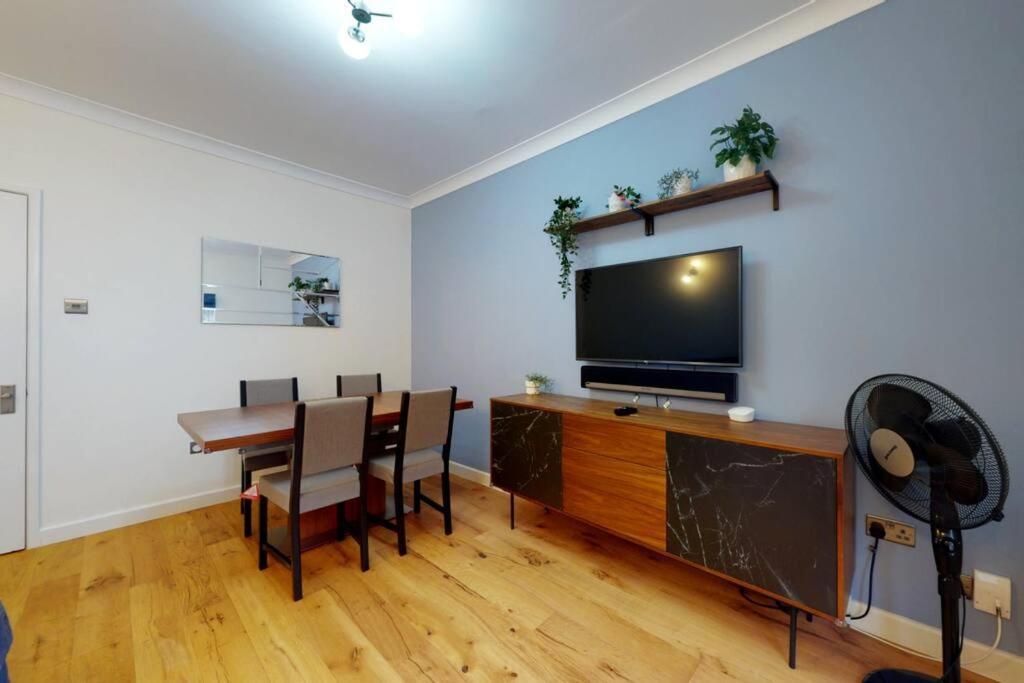 Lovely 2-Bedroom Flat Near Highgate Лондон Екстер'єр фото